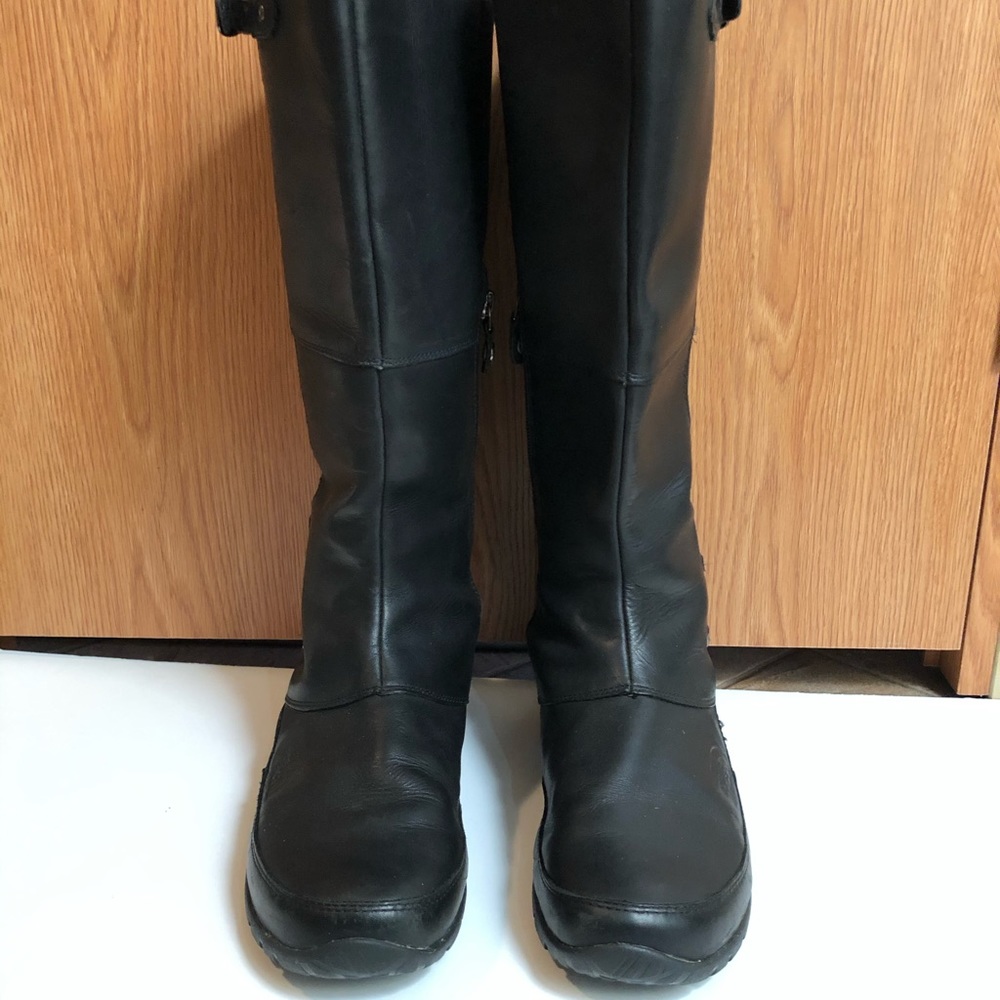 Gorgeous Ladies Black Leather North Face Boots 9.5